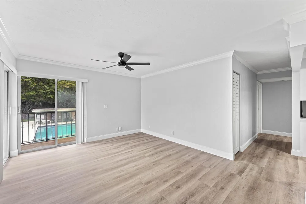 1866 Fairview Villas Drive #3 Palm Springs, FL 33406