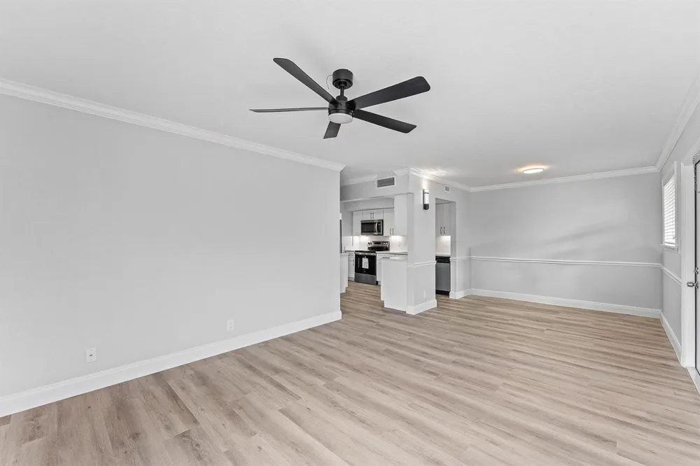 1866 Fairview Villas Drive #3 Palm Springs, FL 33406
