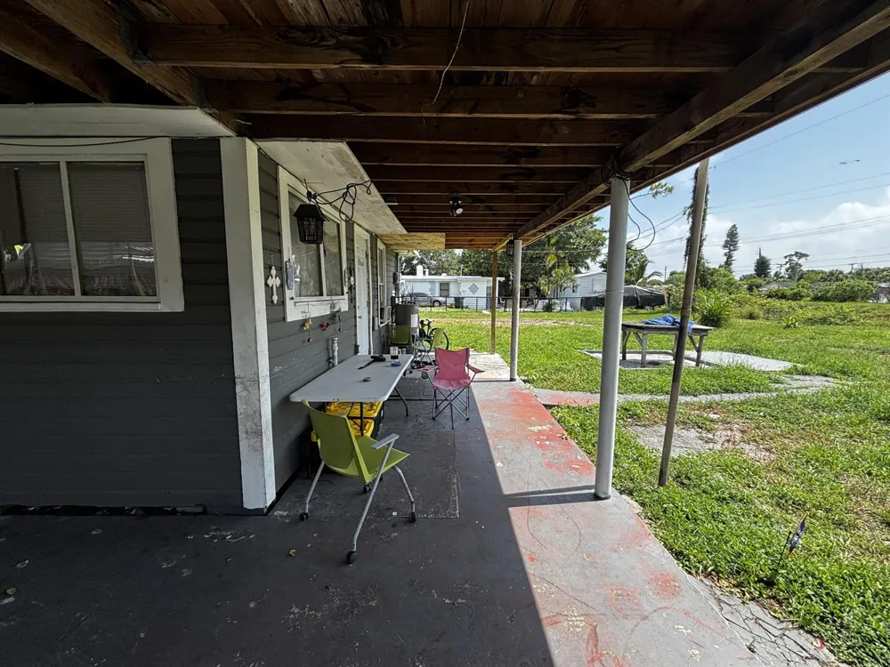 301 FLEMING AVENUE 