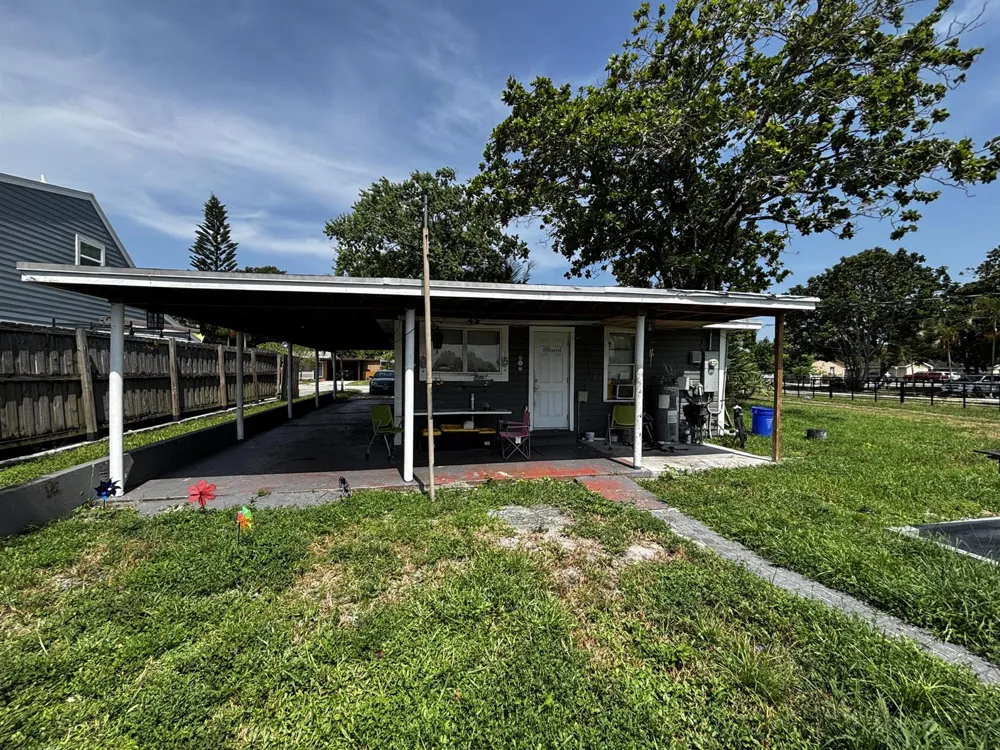 301 FLEMING AVENUE 