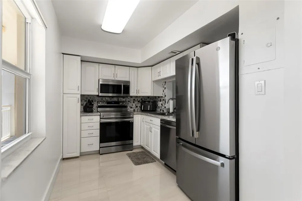 3100 NE 48th Court #413 Lighthouse Point, FL 33064