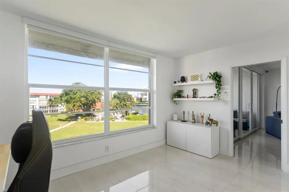 3100 NE 48th Court #413 Lighthouse Point, FL 33064