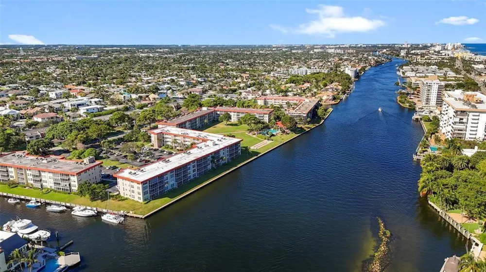 3100 NE 48th Court #413 Lighthouse Point, FL 33064