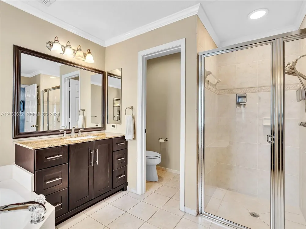 1208 NW 144th Ter Pembroke Pines, FL 33028