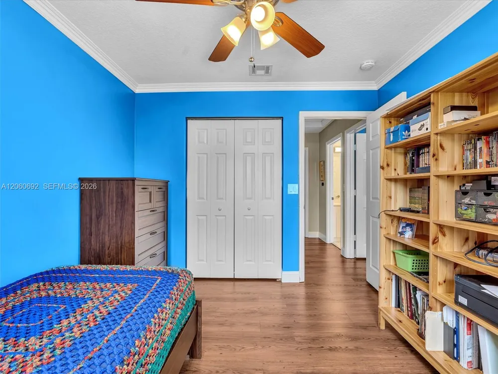 1208 NW 144th Ter Pembroke Pines, FL 33028