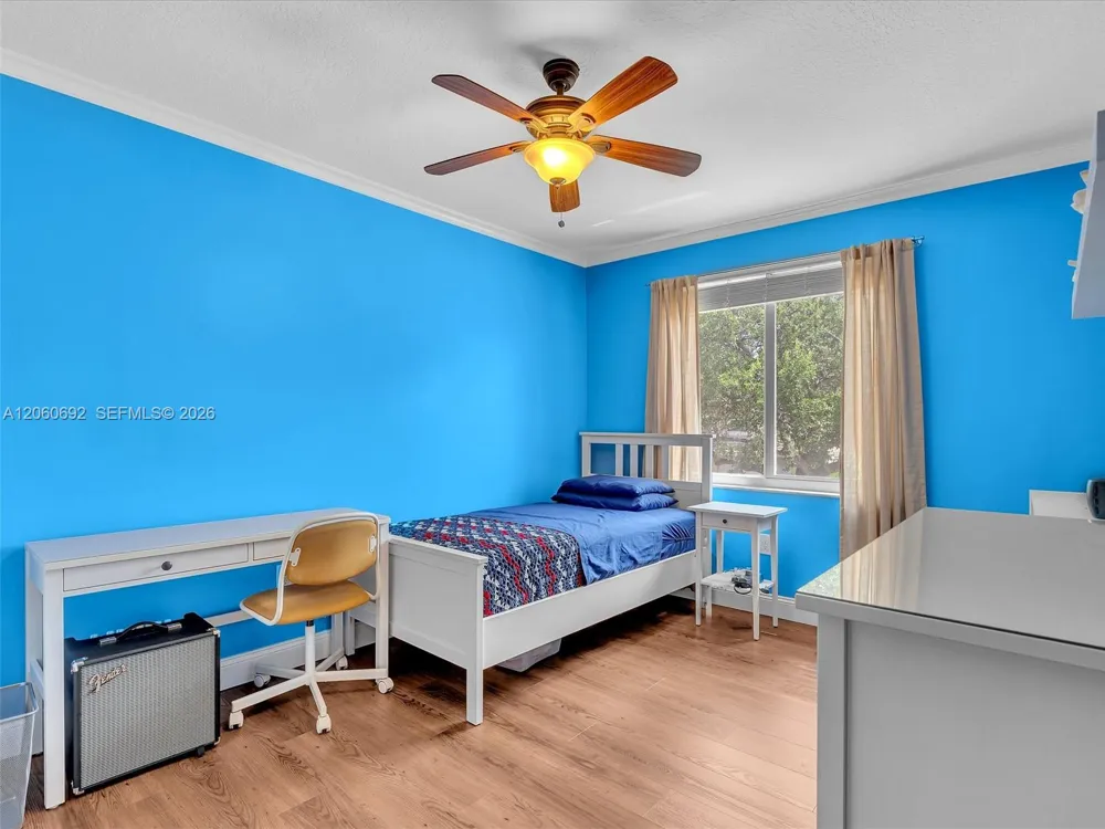 1208 NW 144th Ter Pembroke Pines, FL 33028