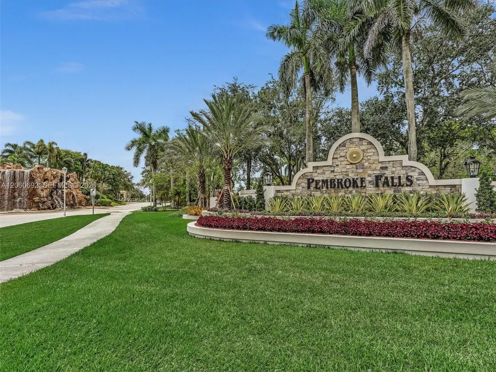 1208 NW 144th Ter Pembroke Pines, FL 33028