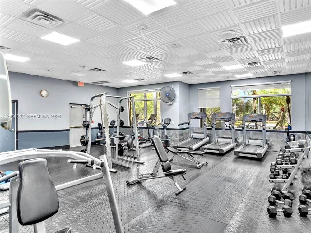 1208 NW 144th Ter Pembroke Pines, FL 33028