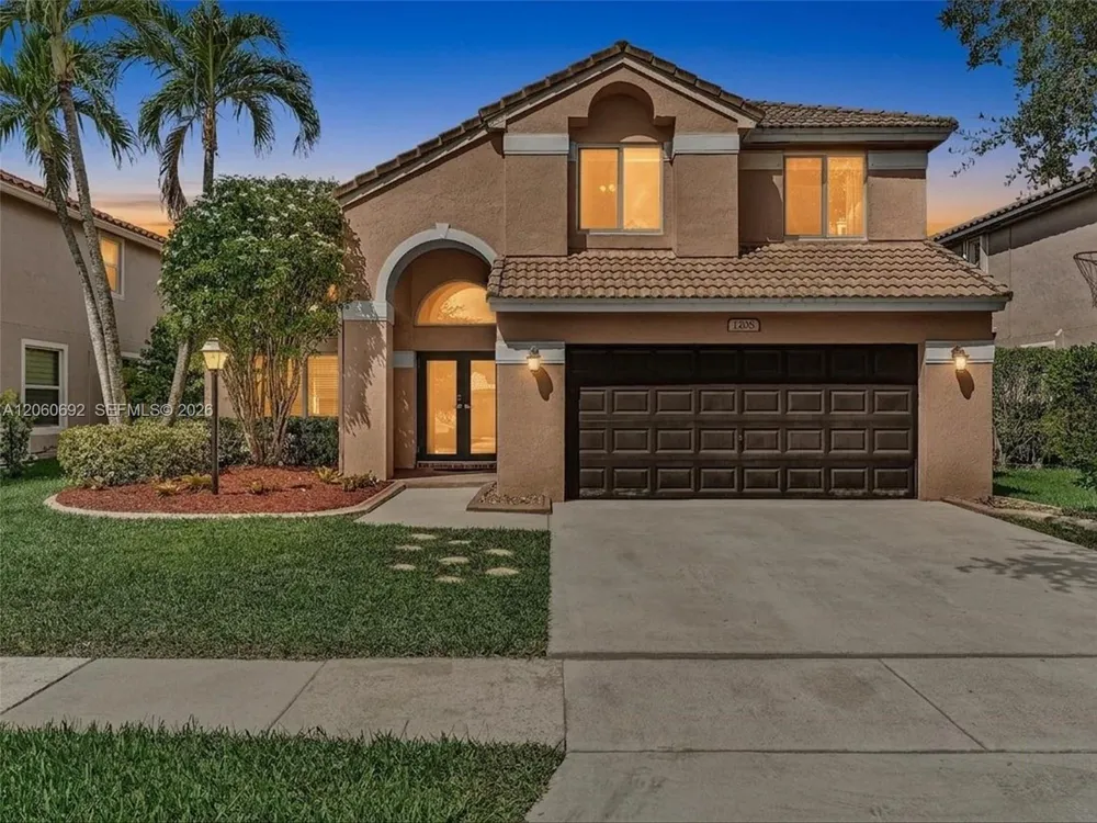 1208 NW 144th Ter Pembroke Pines, FL 33028