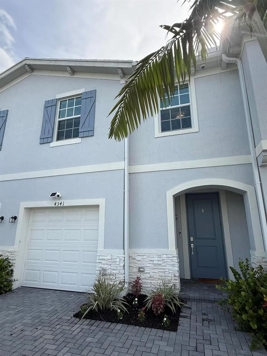 4341 POND LILY LANE Lake Worth, FL 33467