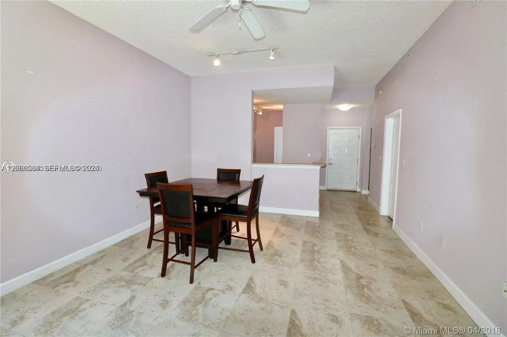 6001 SW 70th St #117 South Miami, FL 33143