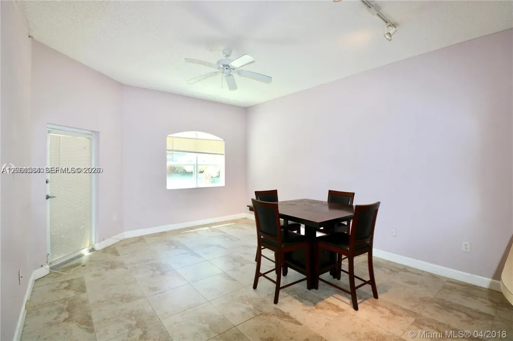 6001 SW 70th St #117 South Miami, FL 33143