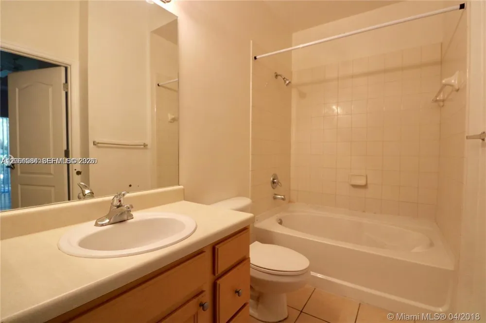 6001 SW 70th St #117 South Miami, FL 33143