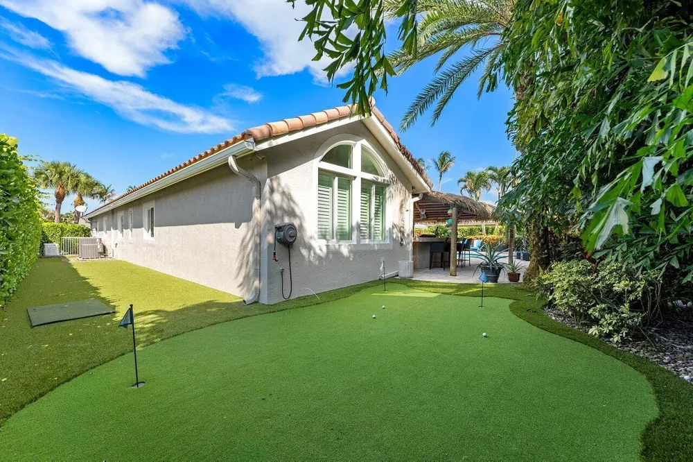19060 SE KOKOMO LANE Jupiter, FL 33458