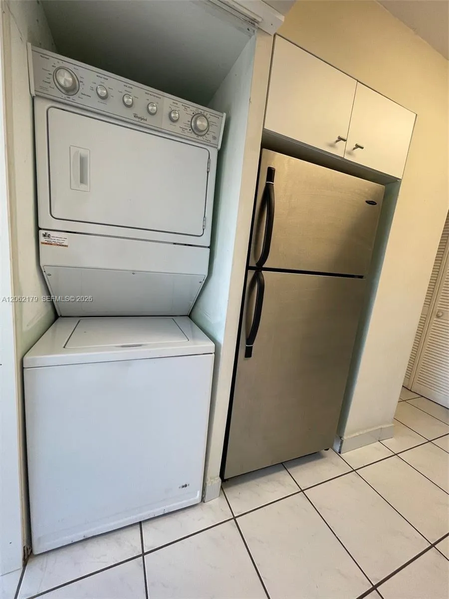 1350 SW 122nd Ave #212 Miami, FL 33184