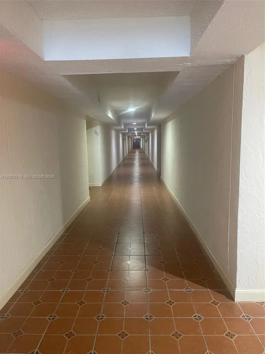 1350 SW 122nd Ave #212 Miami, FL 33184