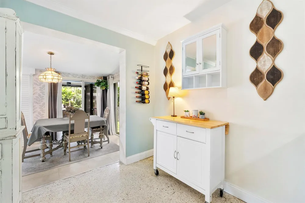 2933 NE 1st Avenue Wilton Manors, FL 33334
