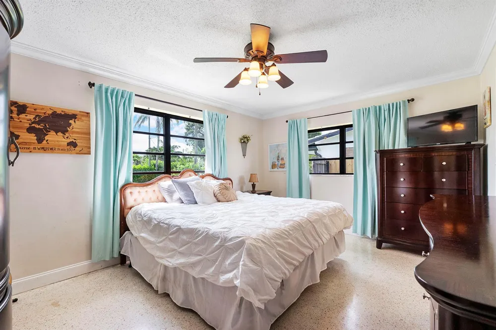 2933 NE 1st Avenue Wilton Manors, FL 33334