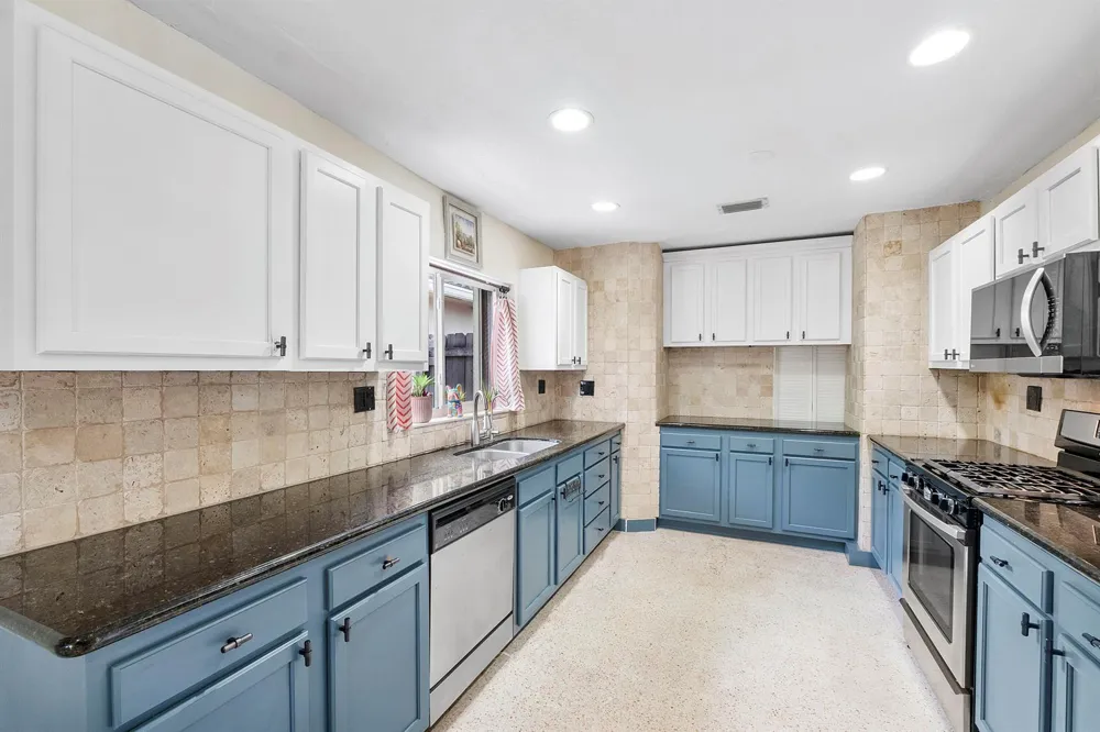 2933 NE 1st Avenue Wilton Manors, FL 33334