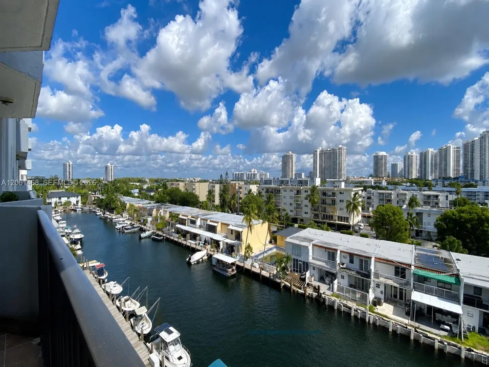 3703 NE 166th St #704 North Miami Beach, FL 33160