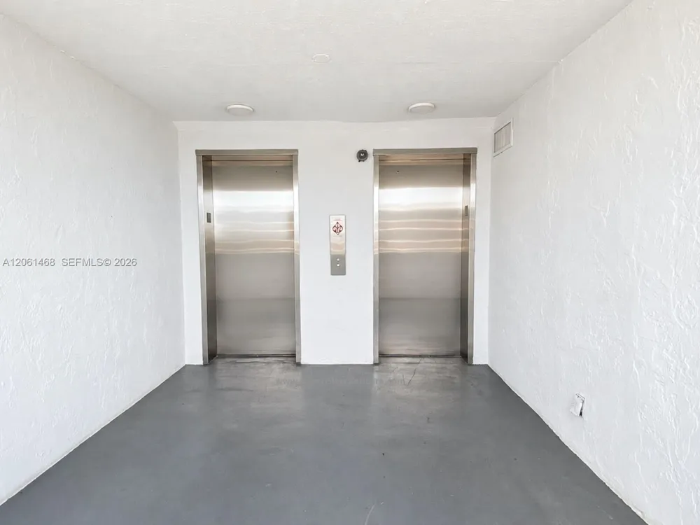 3703 NE 166th St #704 North Miami Beach, FL 33160