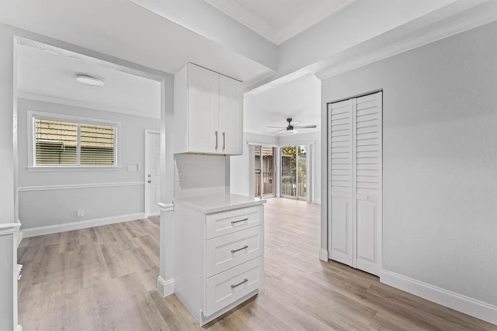 1866 Fairview Villas Drive #3 Palm Springs, FL 33406