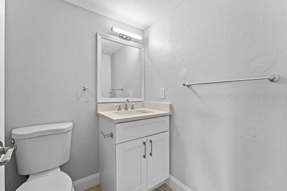 1866 Fairview Villas Drive #3 Palm Springs, FL 33406
