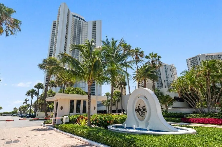3000 Ocean Drive #19-B Singer Island, FL 33404