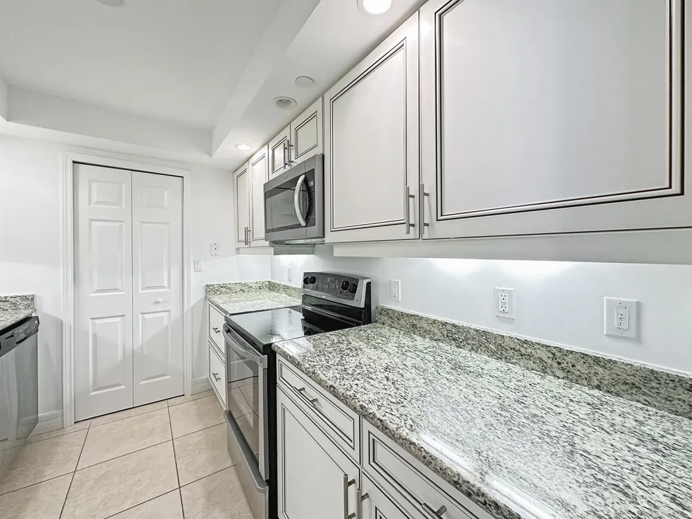 3000 Ocean Drive #19-B Singer Island, FL 33404