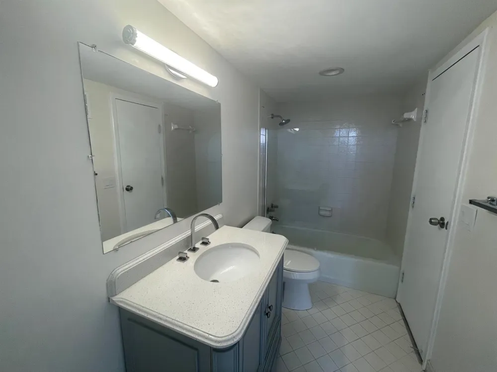 336 Golfview Road #309 North Palm Beach, FL 33408
