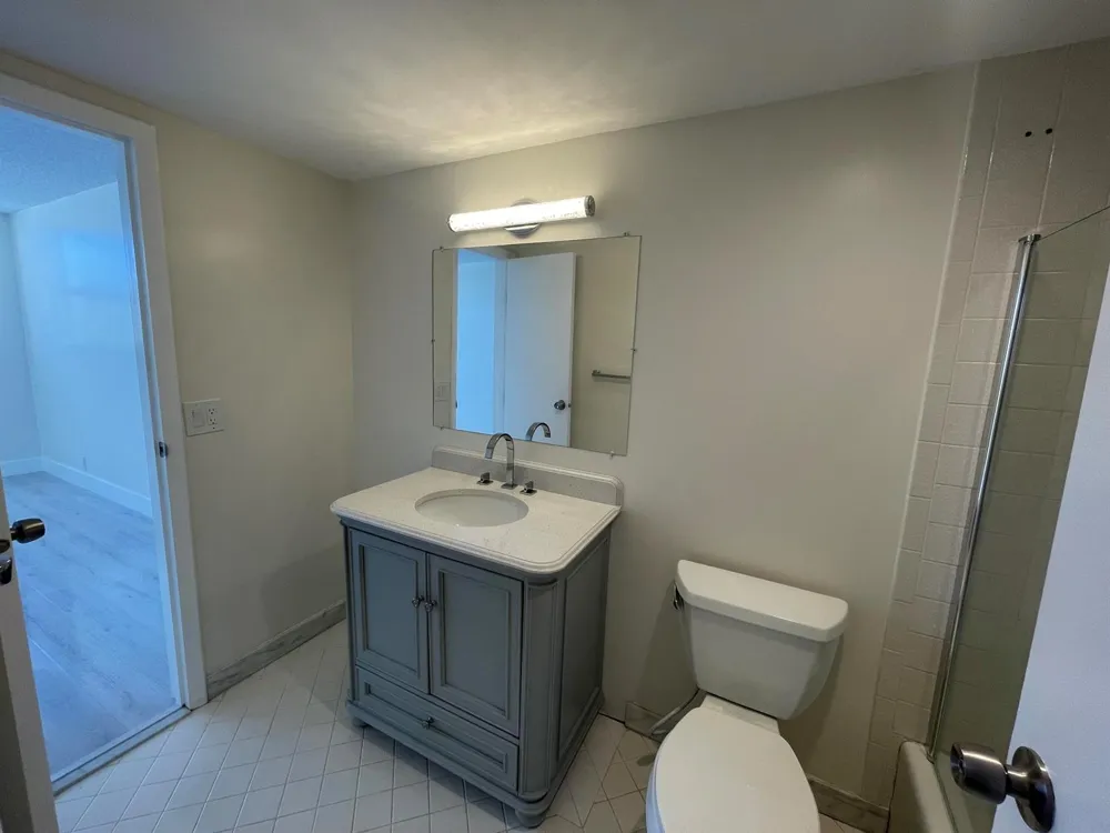 336 Golfview Road #309 North Palm Beach, FL 33408