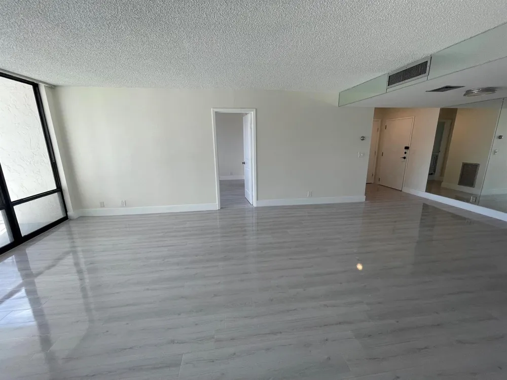 336 Golfview Road #309 North Palm Beach, FL 33408