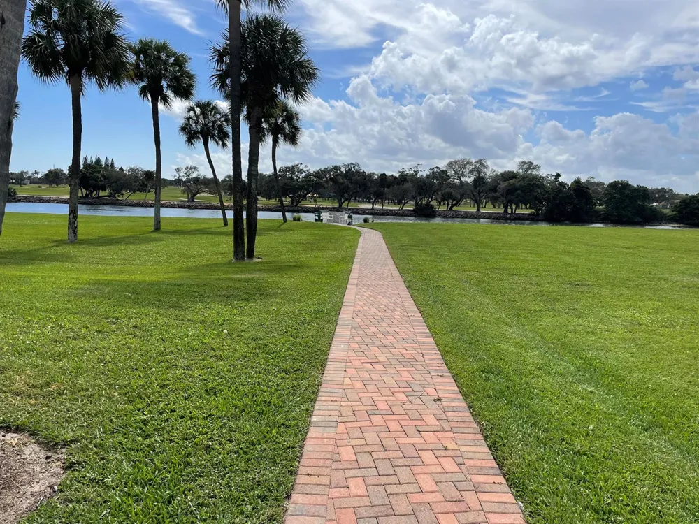 336 Golfview Road #309 North Palm Beach, FL 33408