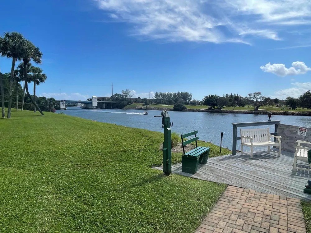 336 Golfview Road #309 North Palm Beach, FL 33408