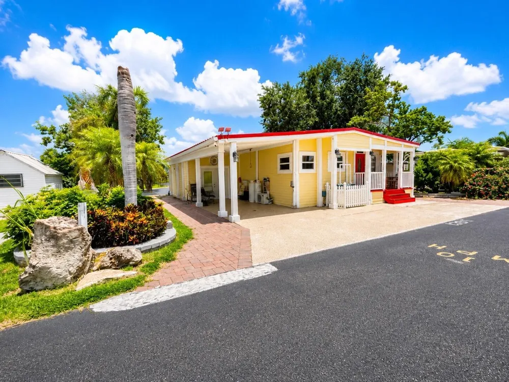 12470 SE 138th Boulevard SE #135 Okeechobee, FL 34974