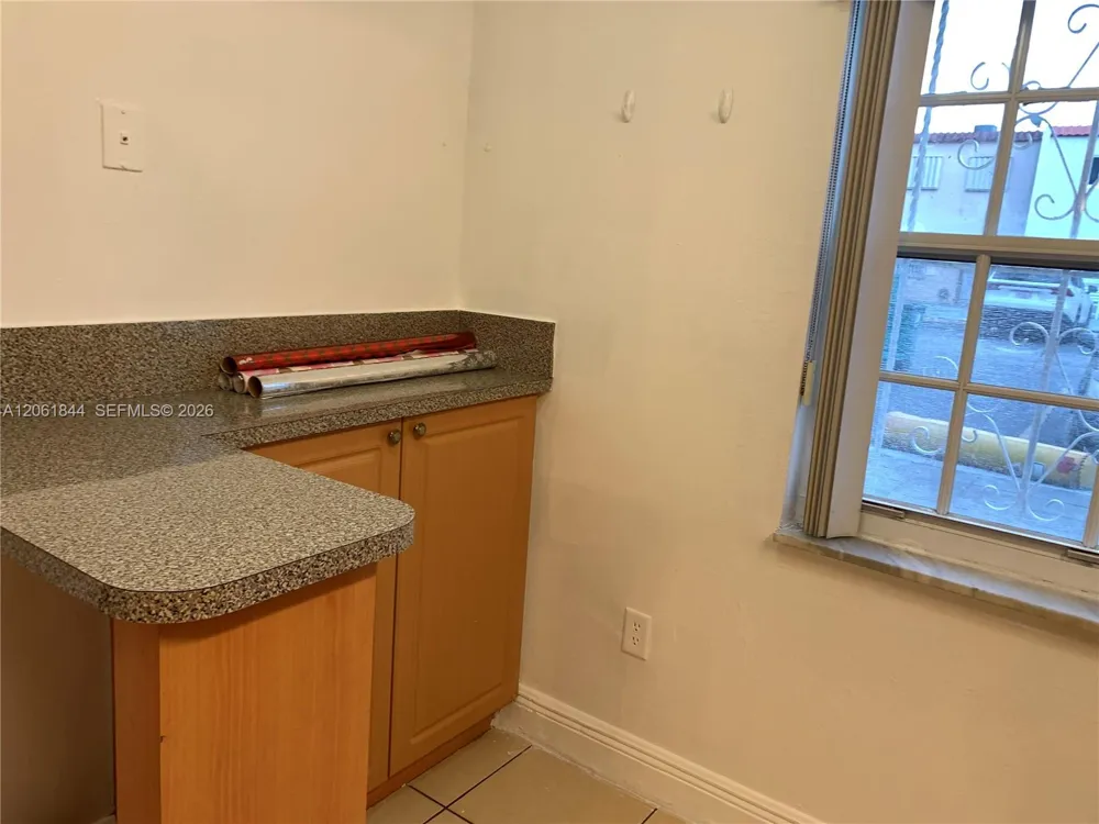 5453 NW 169th Ter Miami Gardens, FL 33055