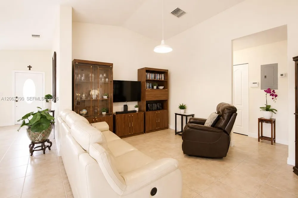7251 SW 113th Ct Cir Miami, FL 33173