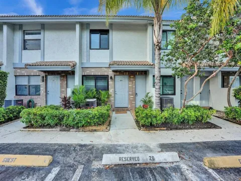 9845 RIVERSIDE DRIVE #8-28