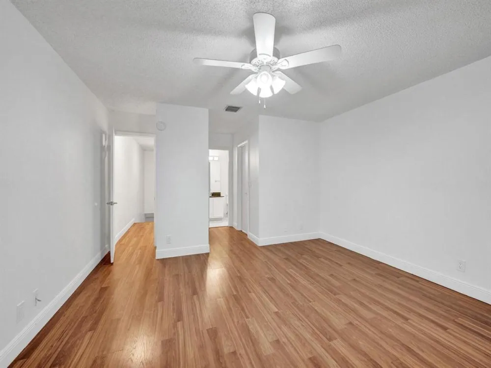 9845 RIVERSIDE DRIVE #8-28 Coral Springs, FL 33071