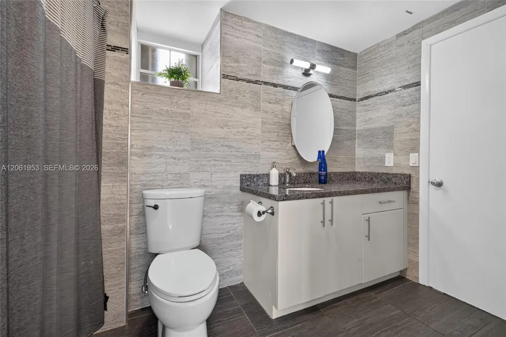 4749 NW 98th Pl Doral, FL 33178