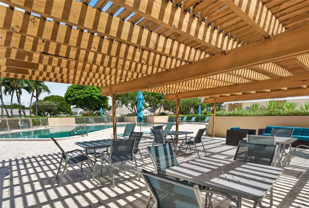 4749 NW 98th Pl Doral, FL 33178