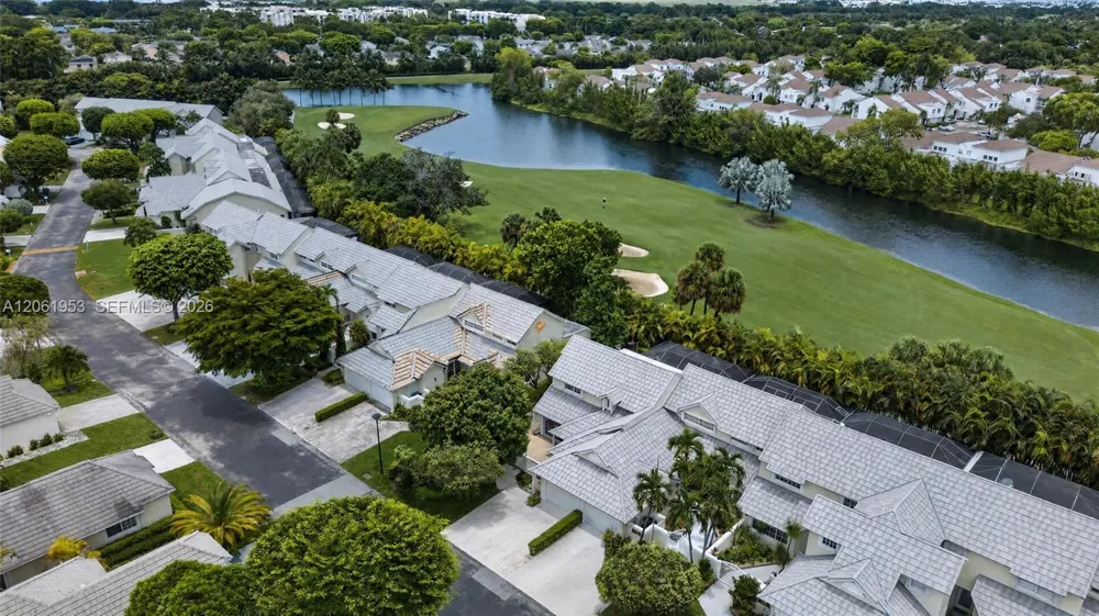 4749 NW 98th Pl Doral, FL 33178