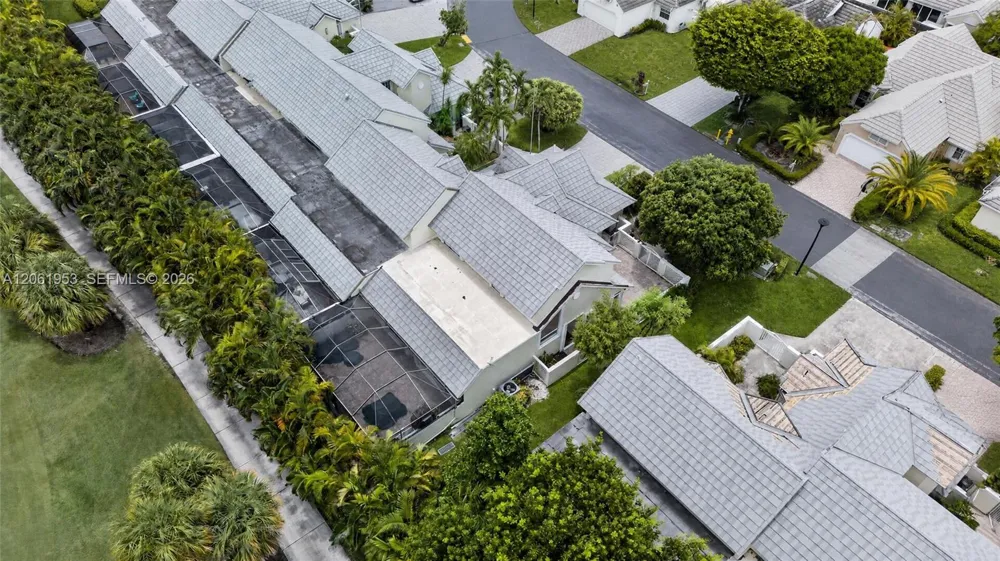4749 NW 98th Pl Doral, FL 33178