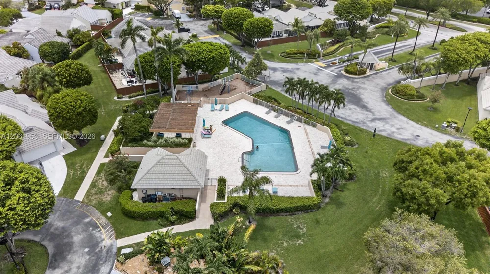 4749 NW 98th Pl Doral, FL 33178