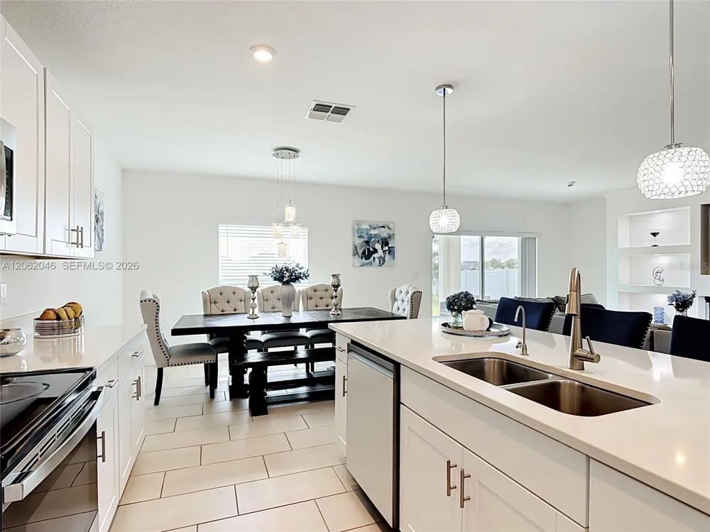 246 ZIRCON ROAD Kissimmee, FL 34758