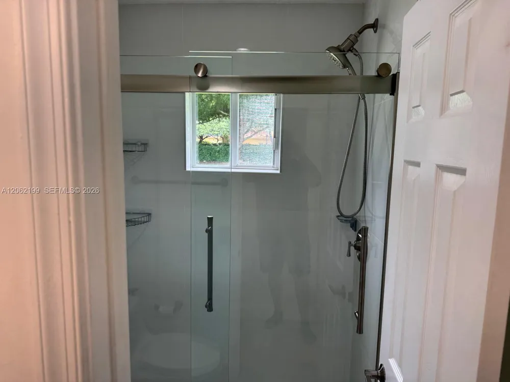 1133 Alexander Bnd Weston, FL 33327