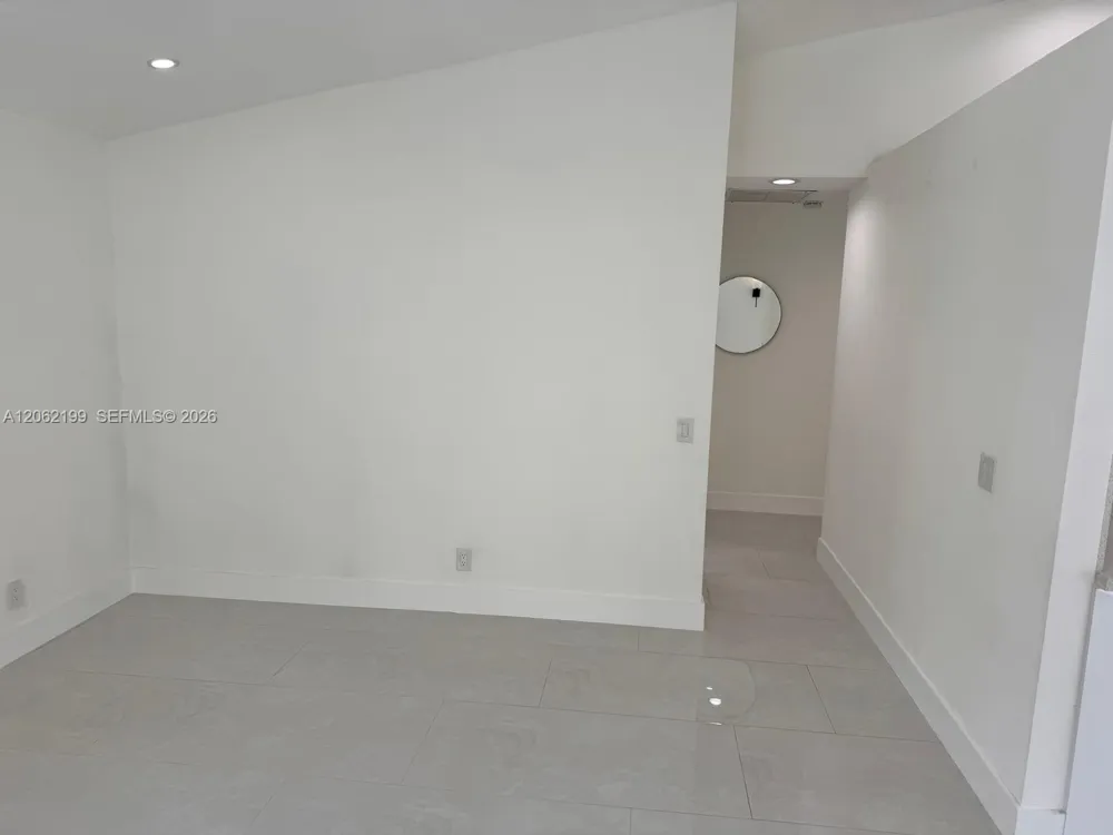 1133 Alexander Bnd Weston, FL 33327