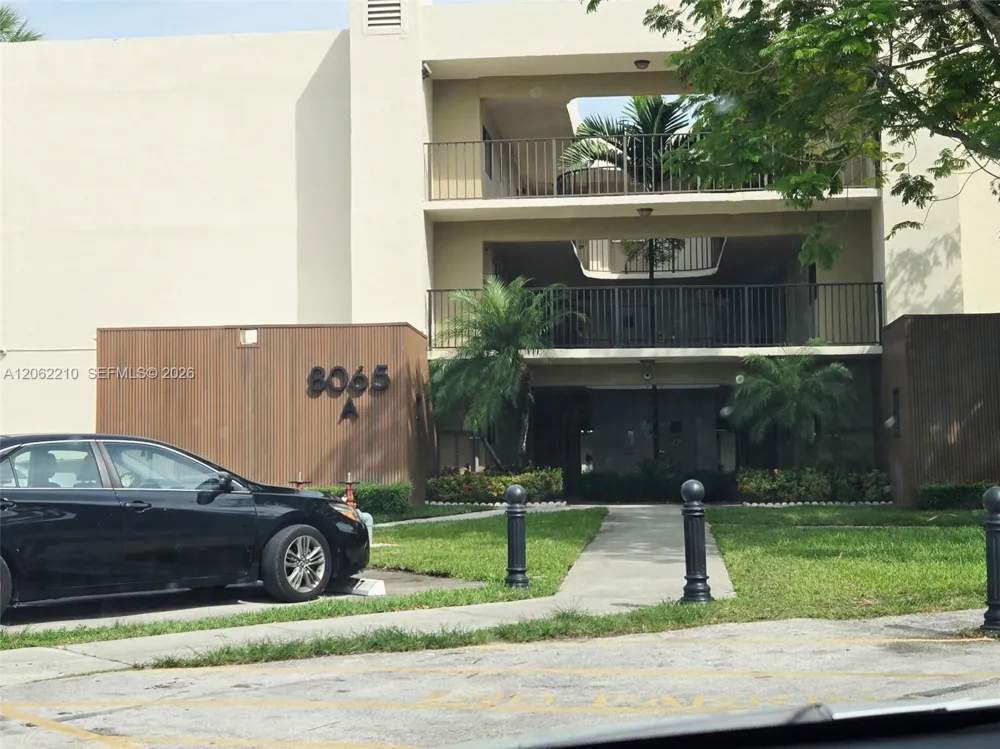 8065 SW 107th Ave #301 Miami, FL 33173