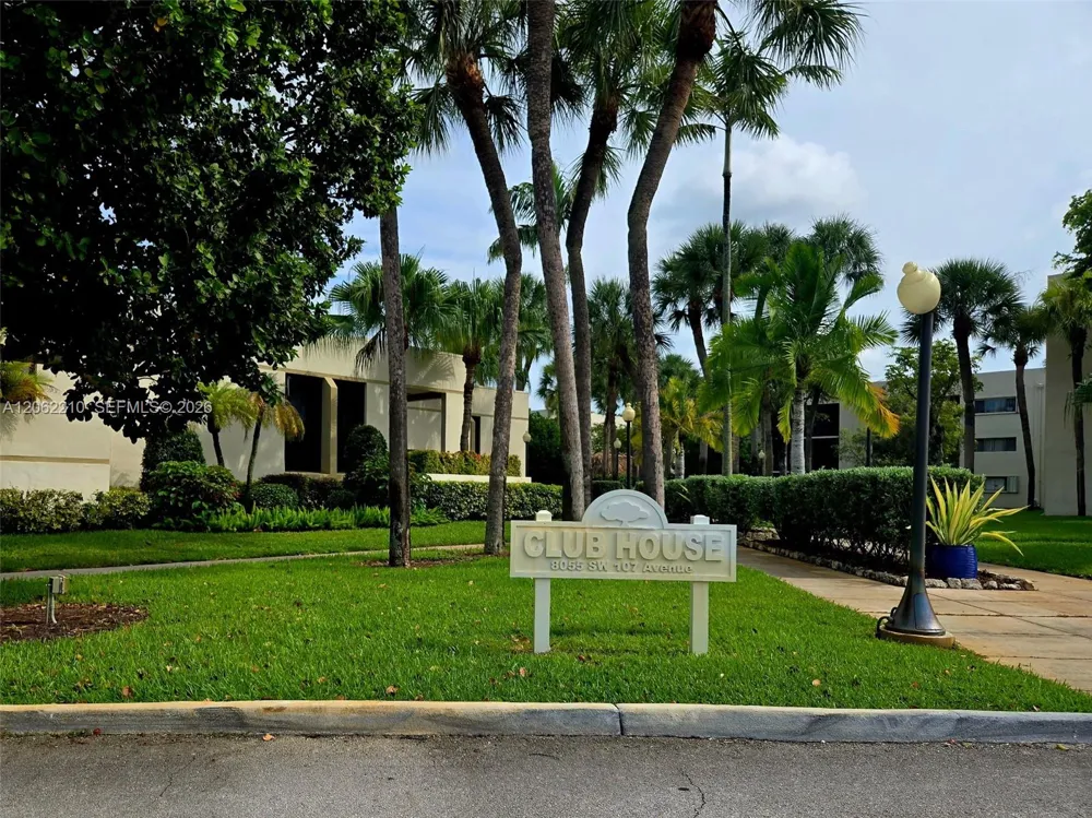 8065 SW 107th Ave #301 Miami, FL 33173