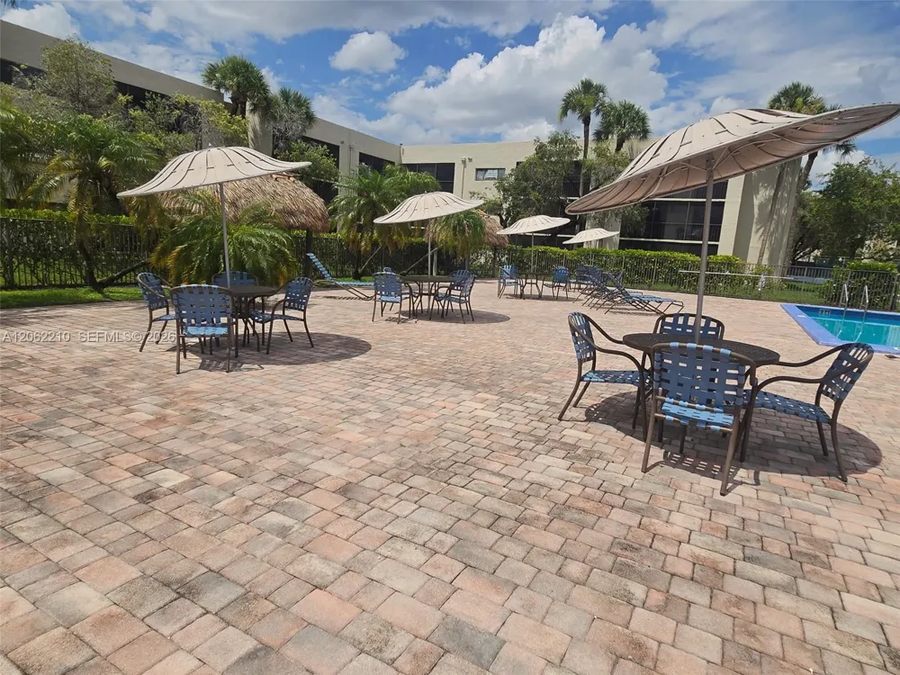 8065 SW 107th Ave #301 Miami, FL 33173